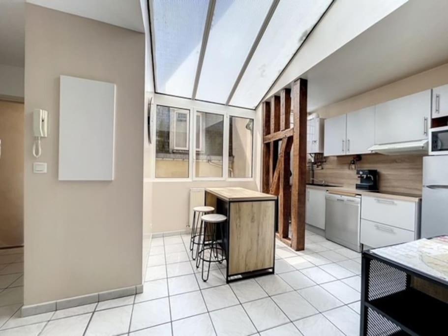 Appartement Au Coeur De Troyes Extérieur photo