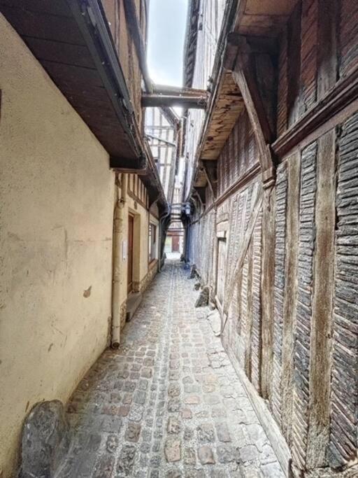 Appartement Au Coeur De Troyes Extérieur photo