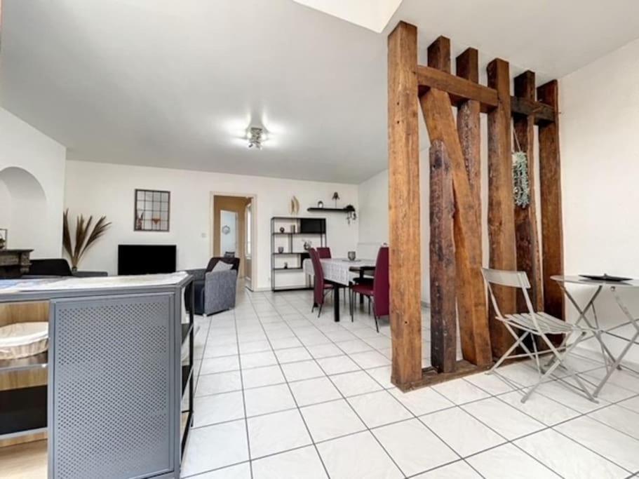 Appartement Au Coeur De Troyes Extérieur photo