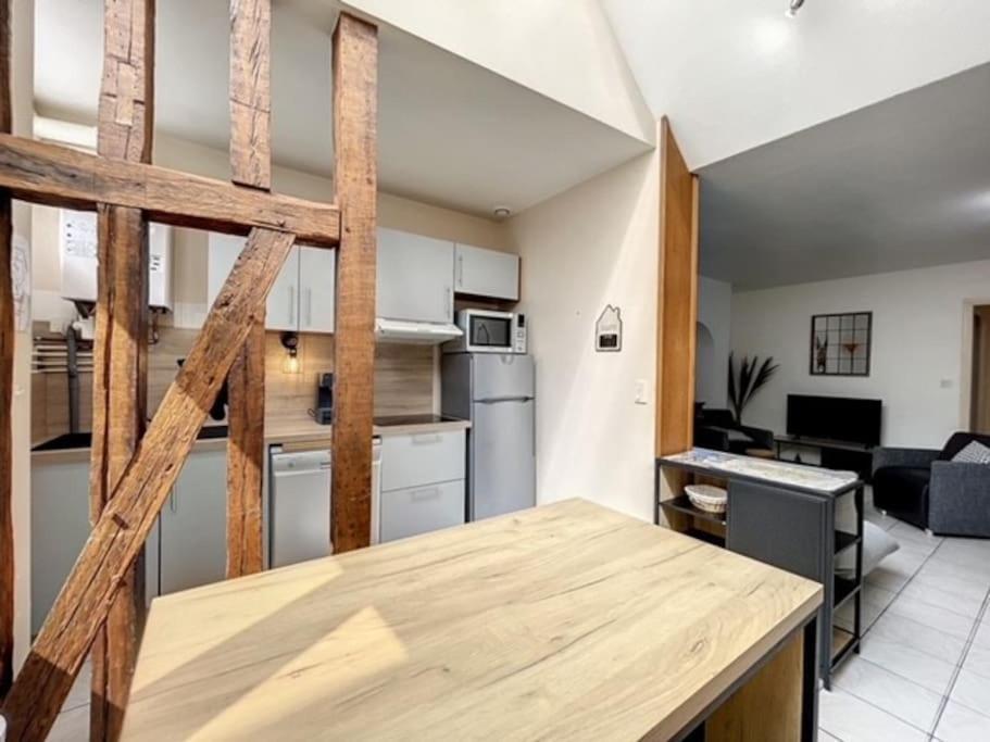 Appartement Au Coeur De Troyes Extérieur photo